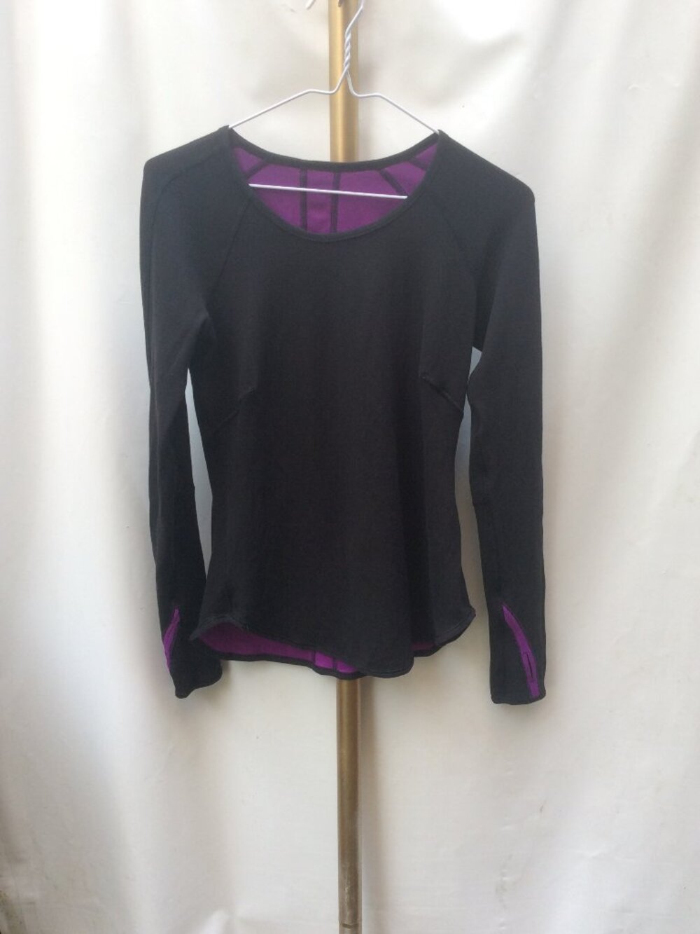 Lululemon Reversible Technical Long Sleeve Activewear Top Black Purple